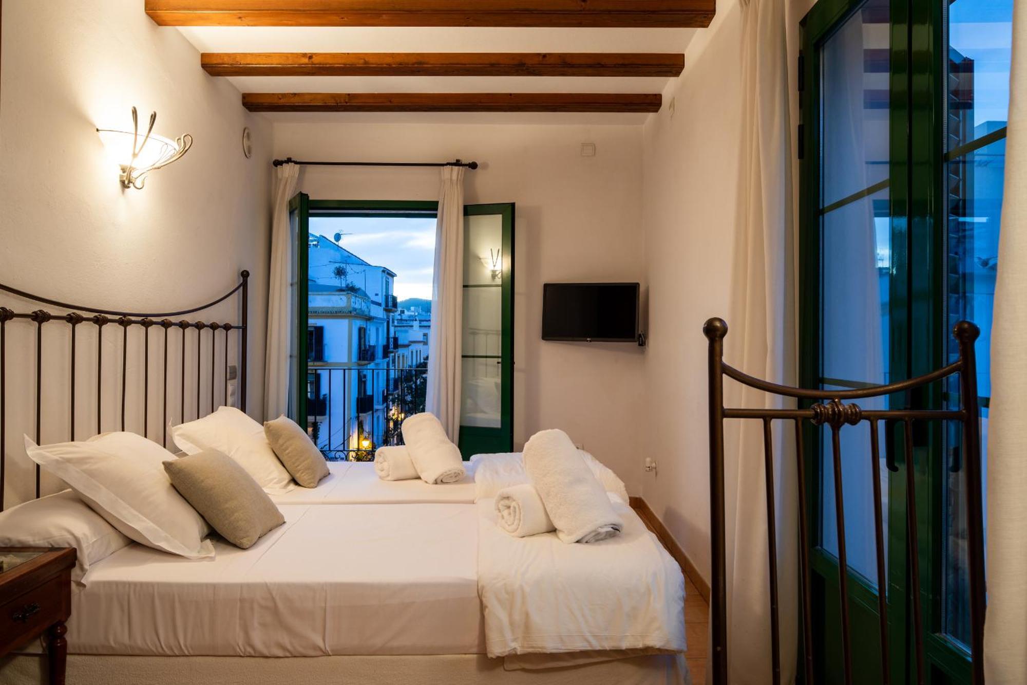Apartamentos Mariano Ibiza by Eksteriør bilde
